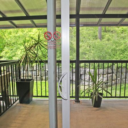 Lily'S House On The 12 Bed & Breakfast Saint Catharines Exterior photo