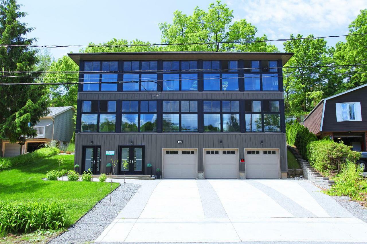 Lily'S House On The 12 Bed & Breakfast Saint Catharines Exterior photo